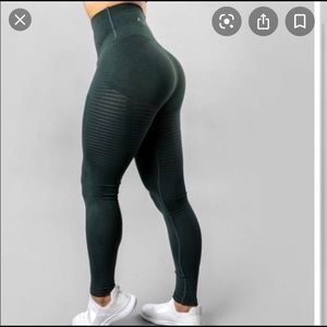 Alphalete Halo Leggings